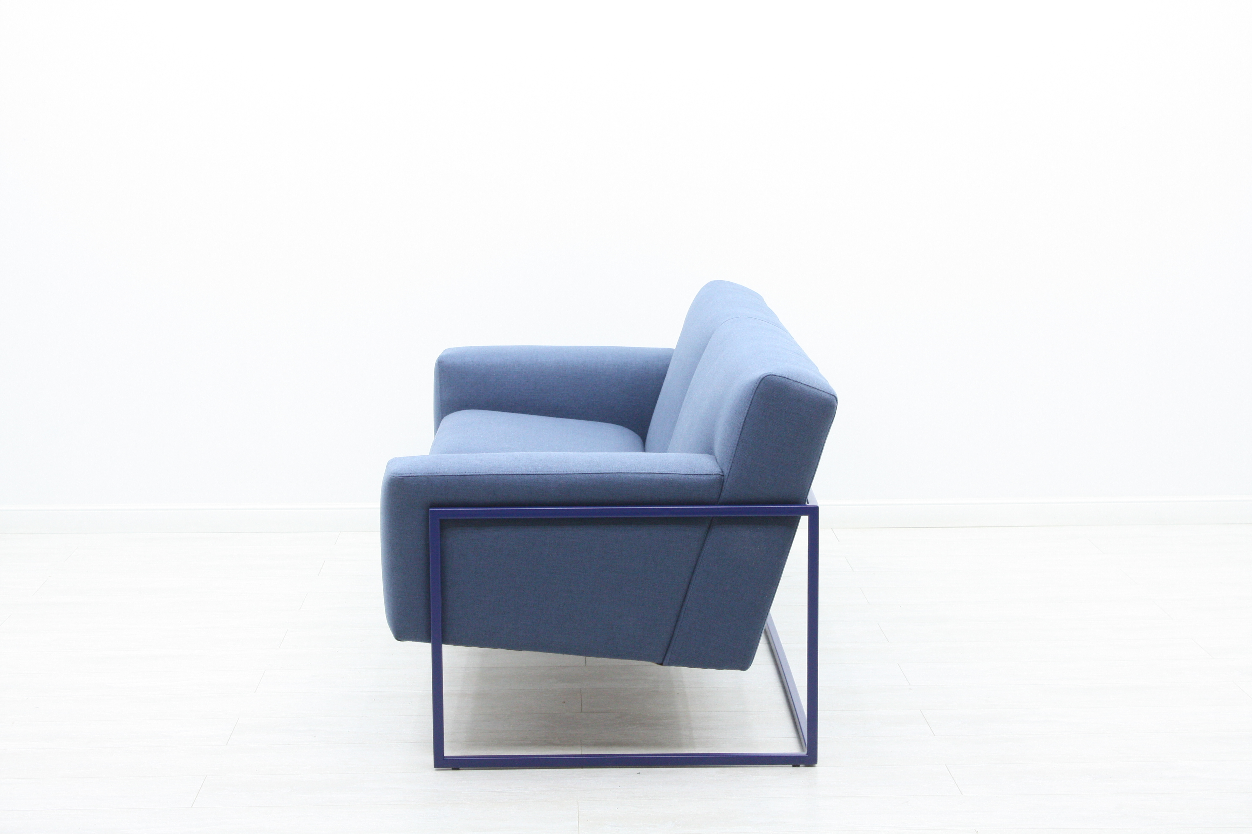 Диван трехместный Феро V-33/3