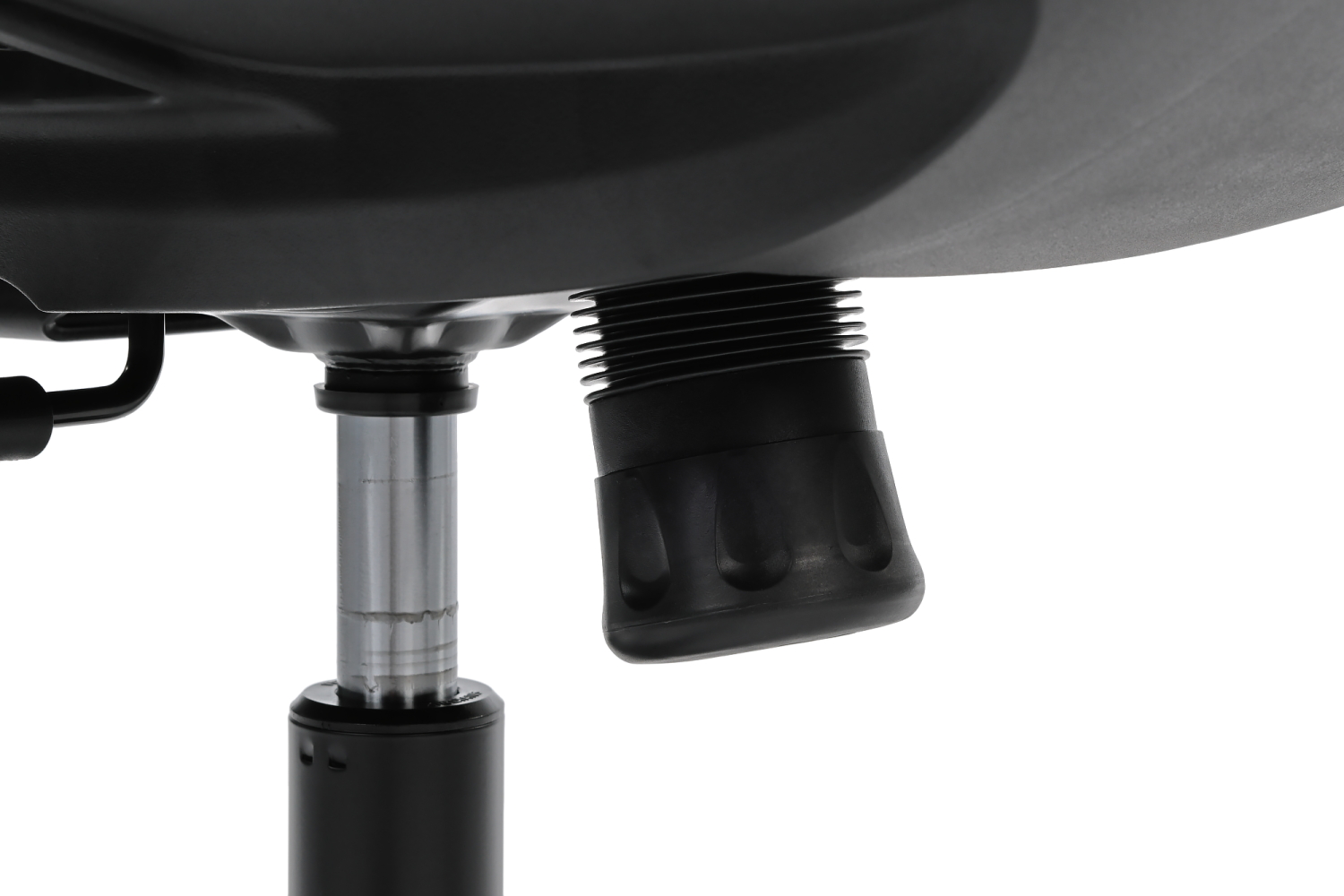 Эргономичное кресло Riva Миро 6249A Черный пластик