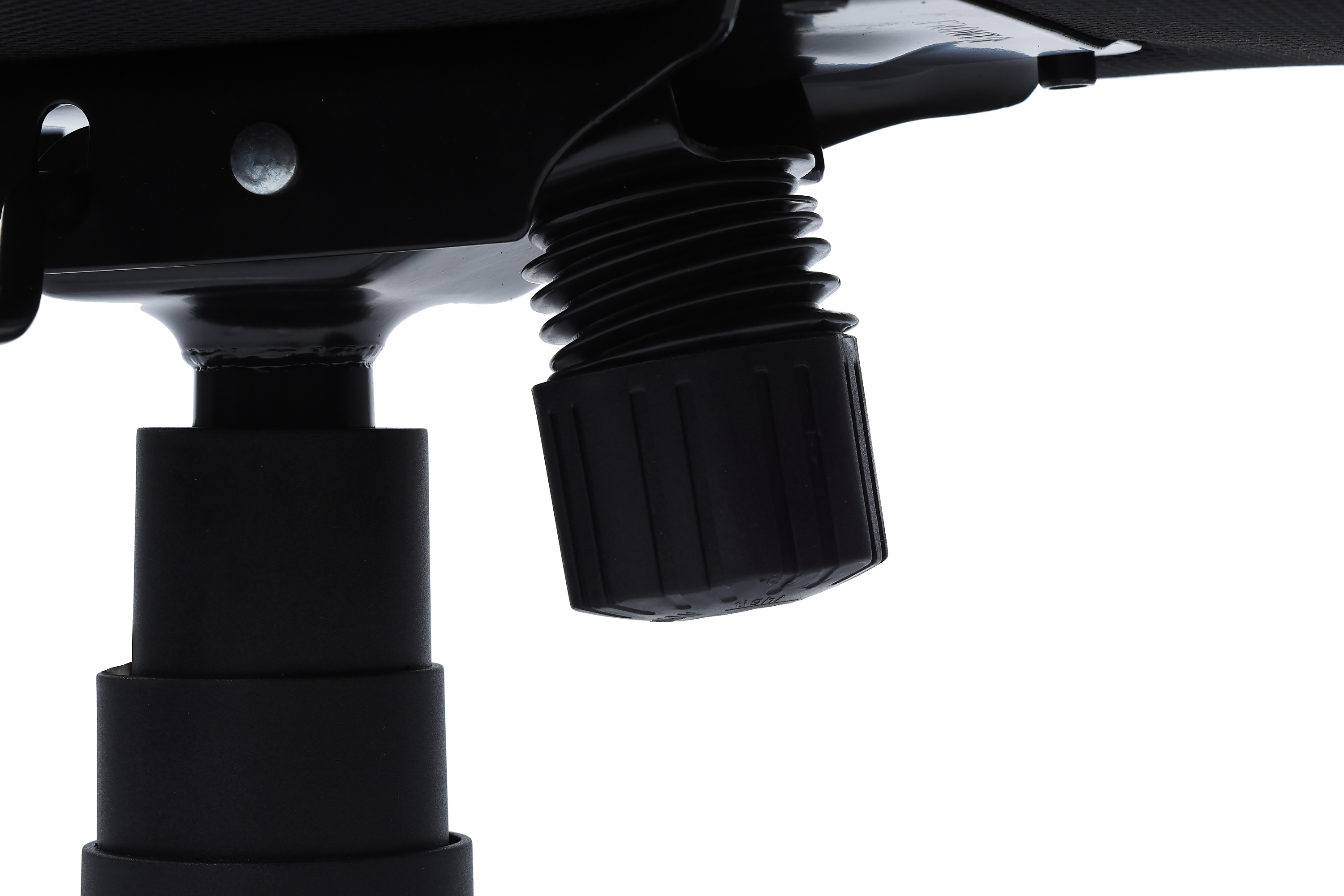 Кресло для персонала RIVA Kors 9356M