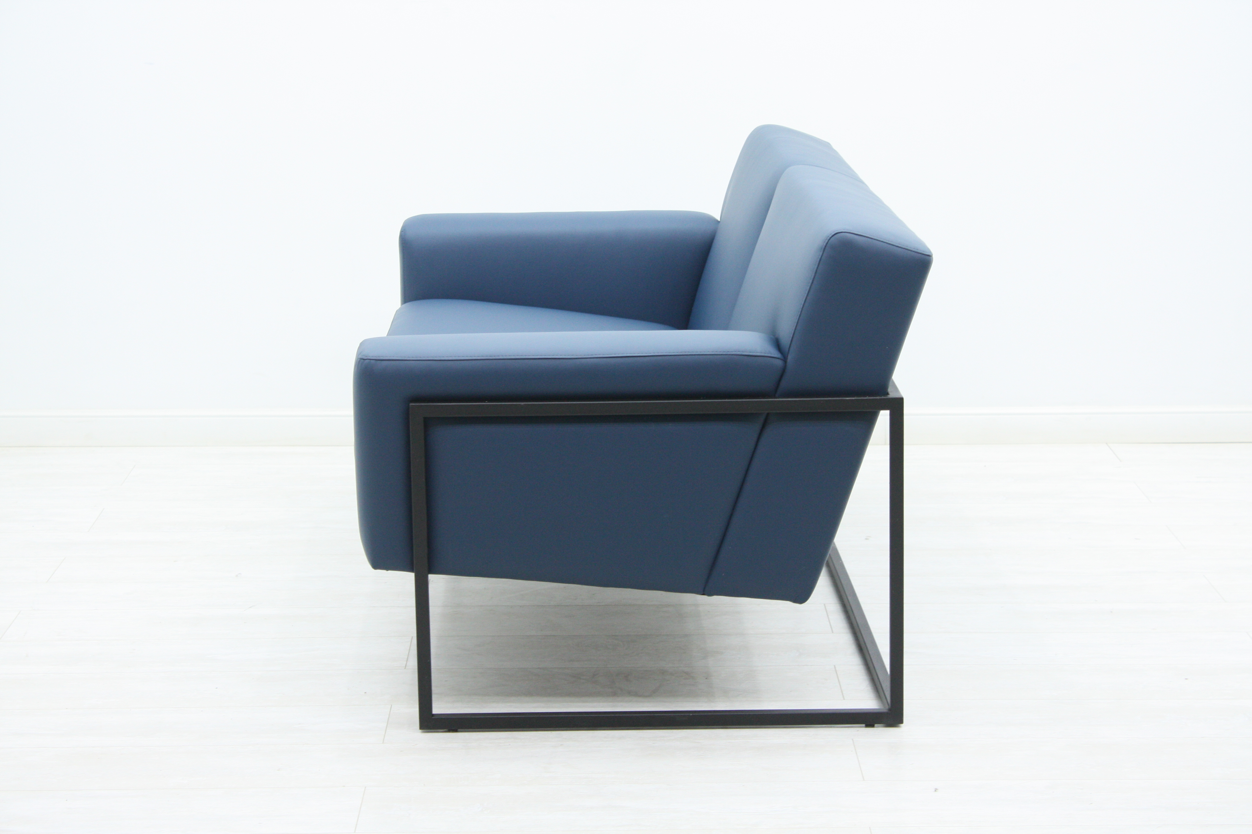 Диван двухместный Феро V-33/2