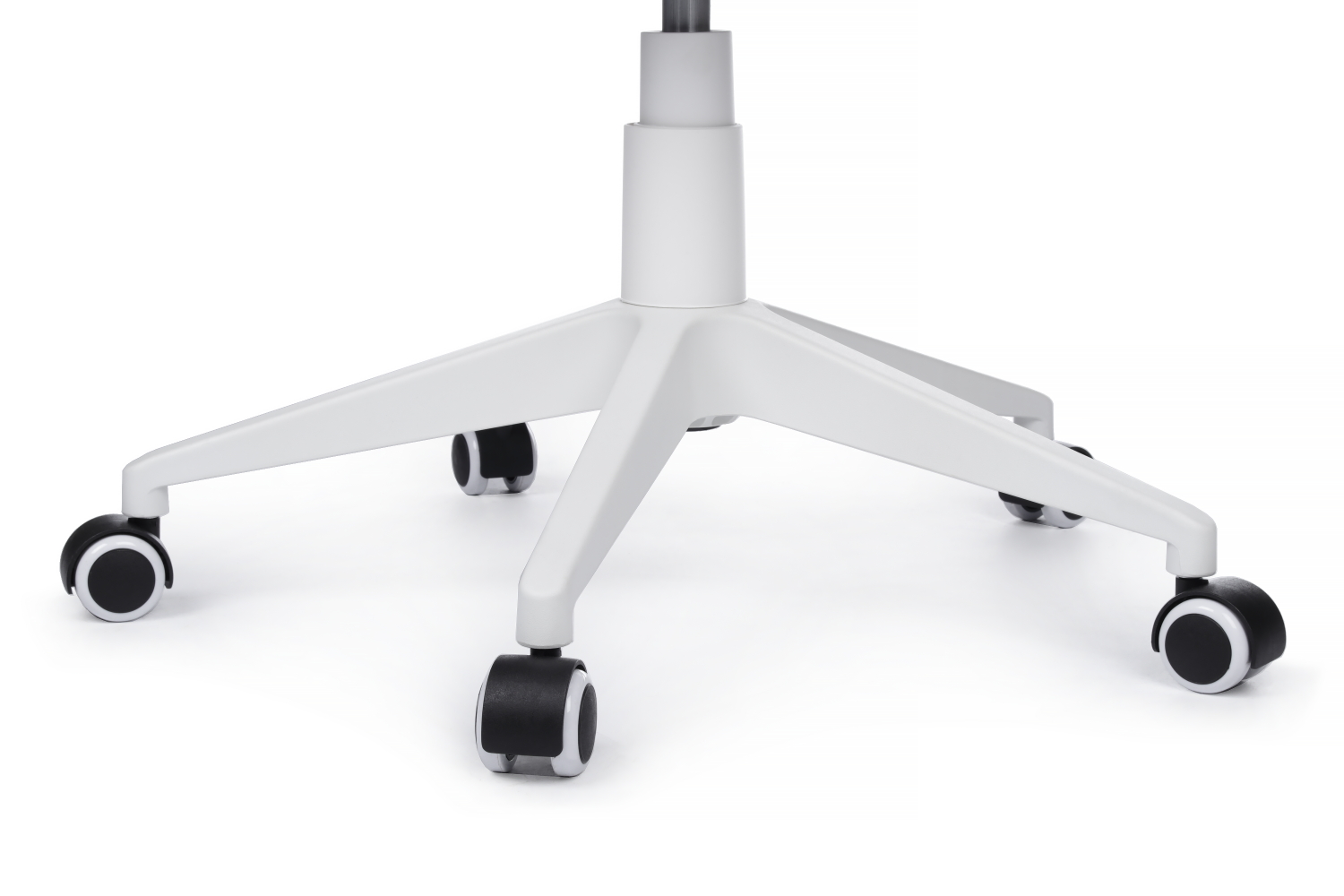 Офисное кресло RIVA IQ Rv 8989 белый пластик