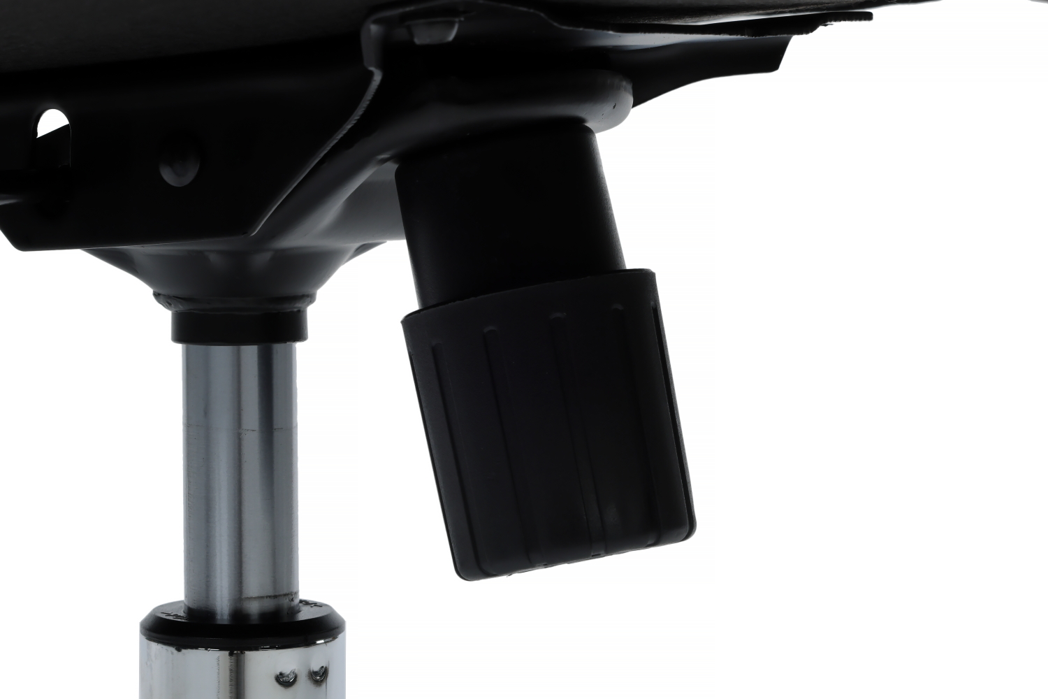 Кресло для персонала RIVA Leon-M B916