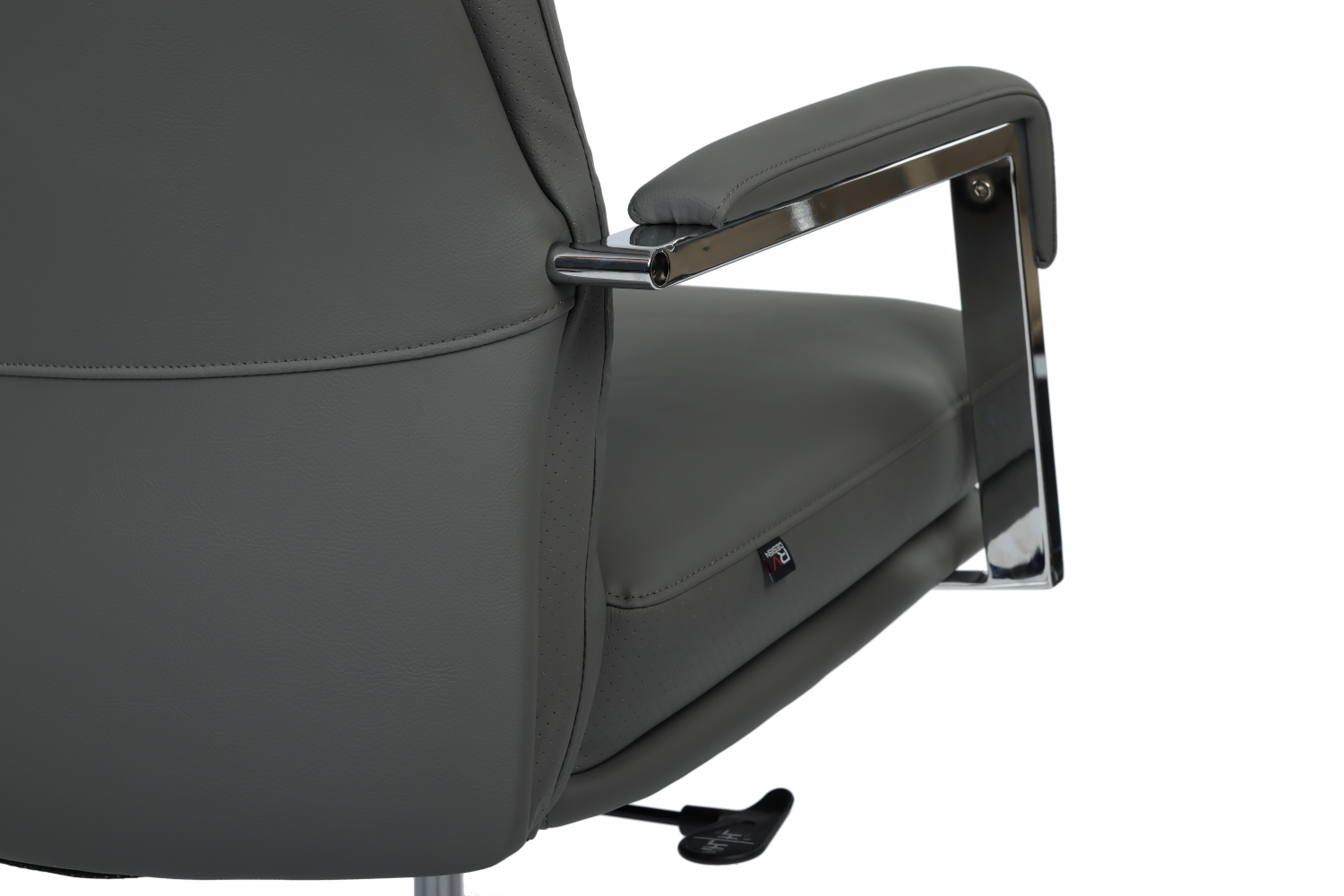 Кресло для персонала RIVA Leon-M B916