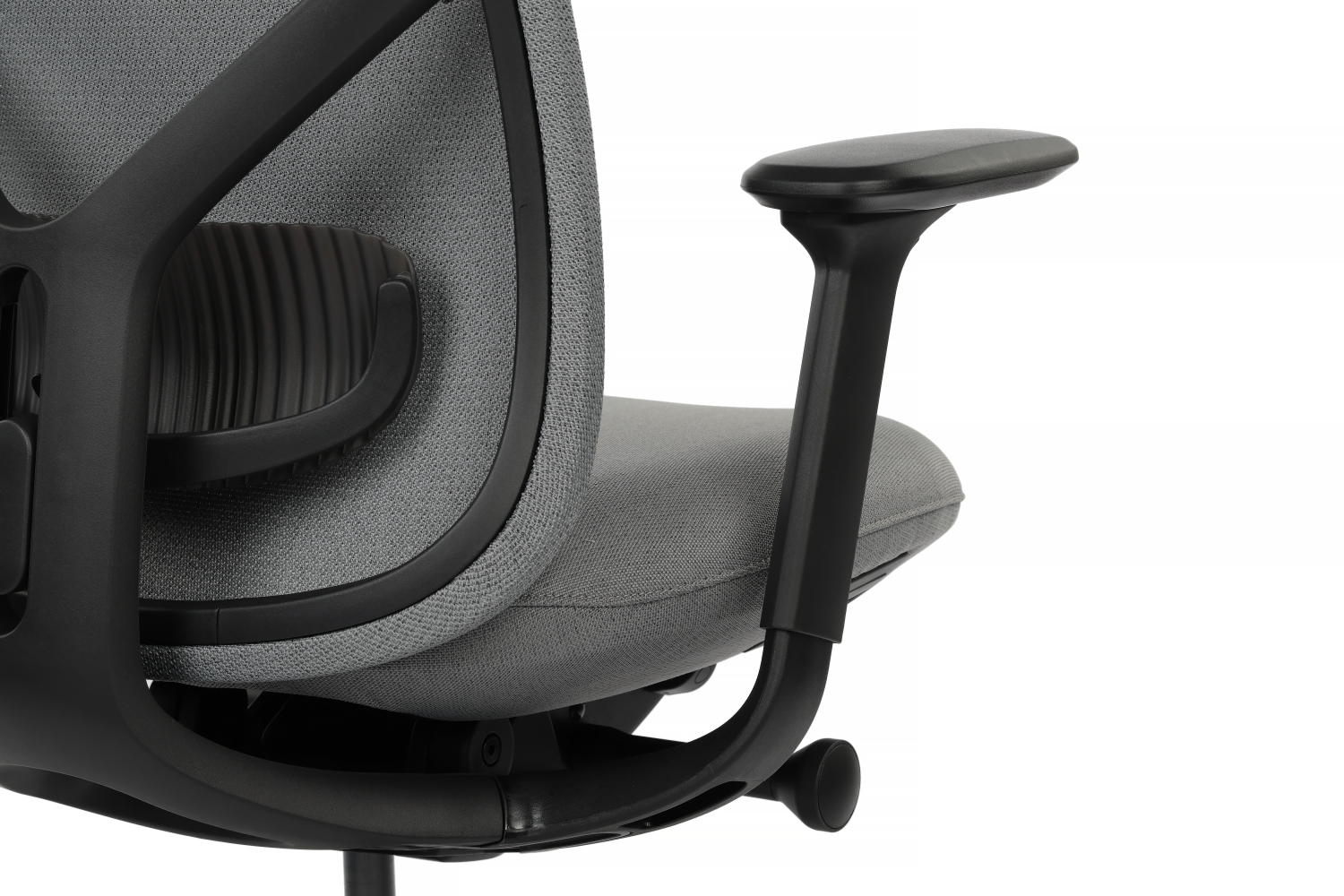 Эргономичное кресло Riva Antler EAN-001A черный пластик