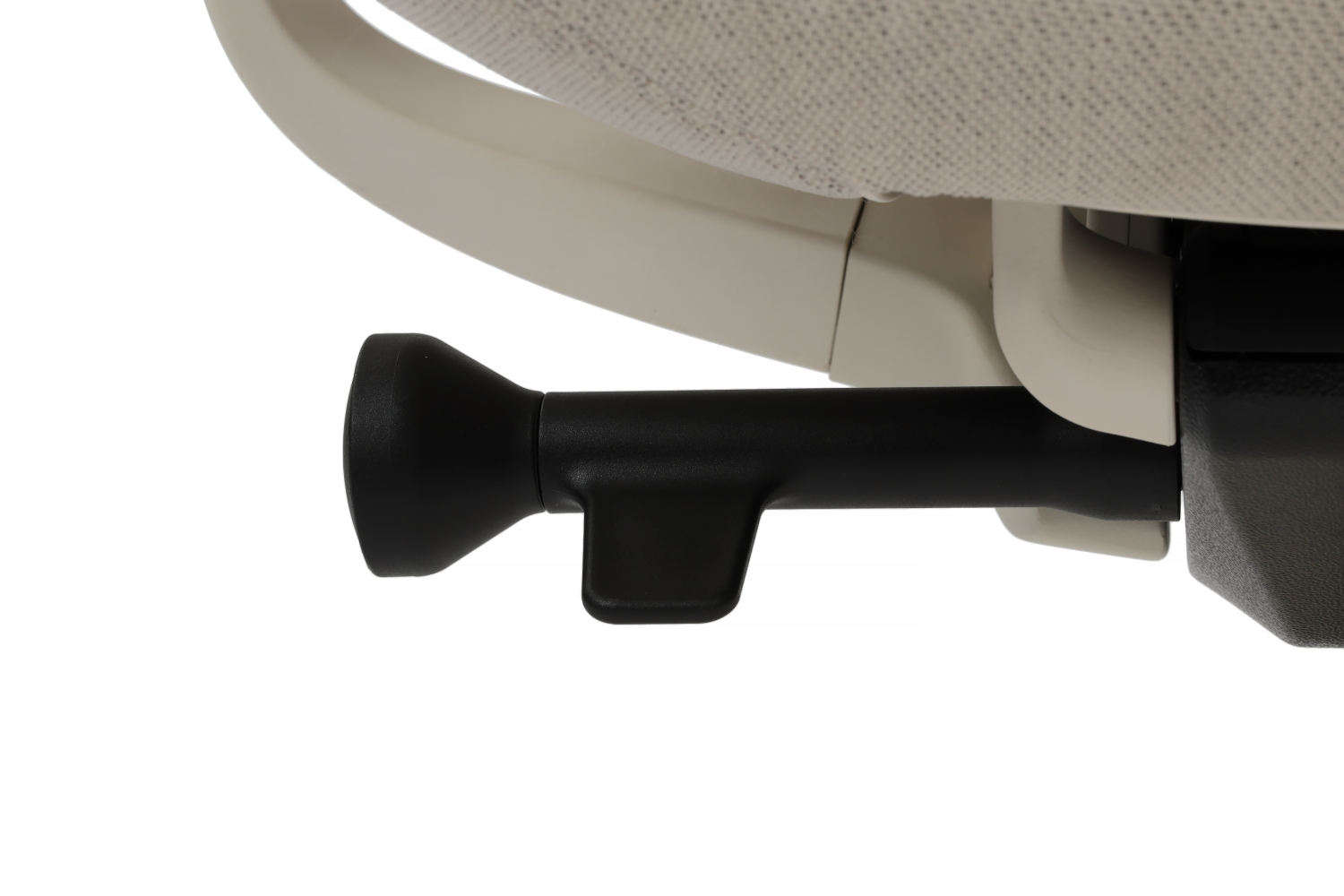 Эргономичное кресло Riva Antler EAN-001AW белый пластик