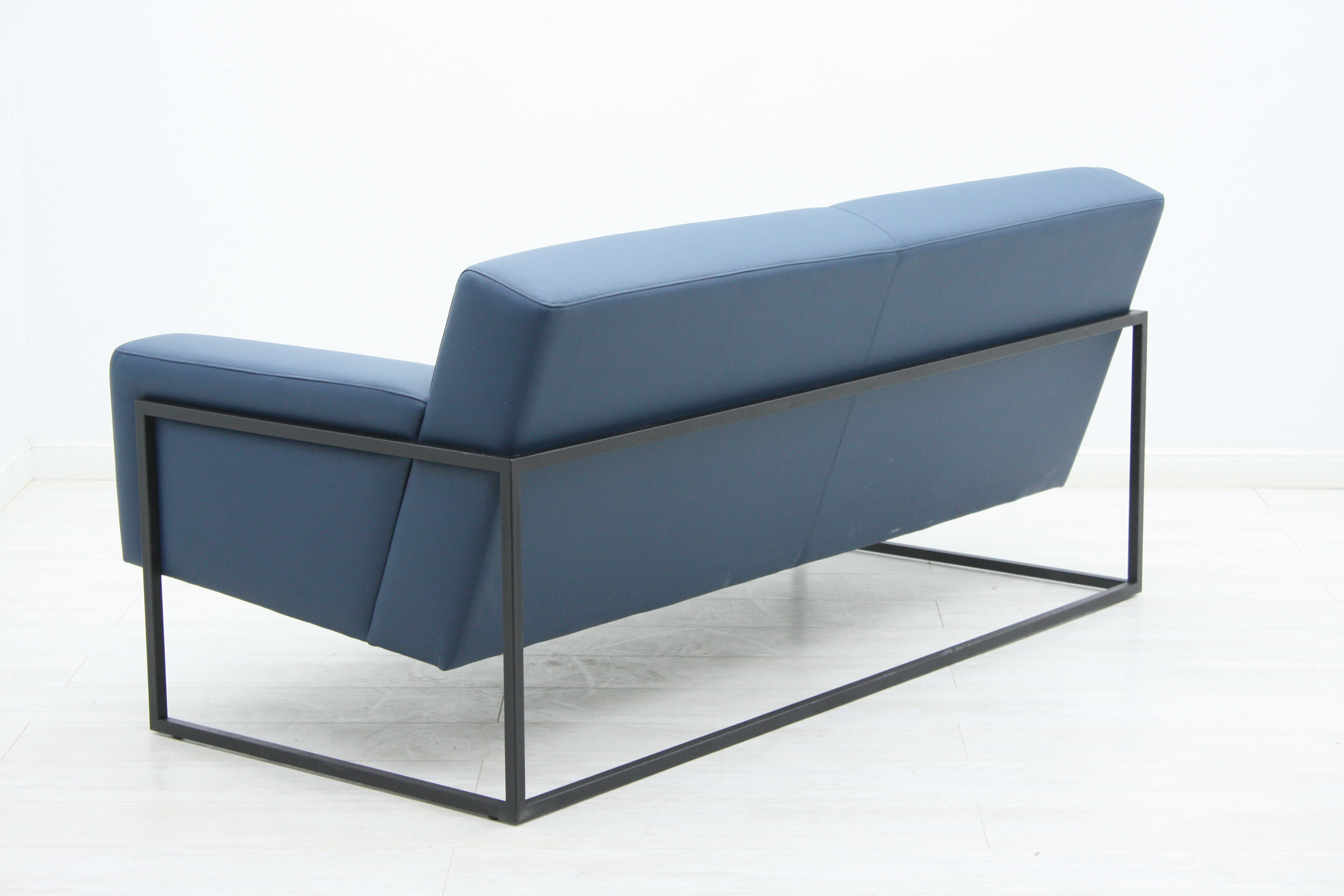 Диван двухместный Феро V-33/2