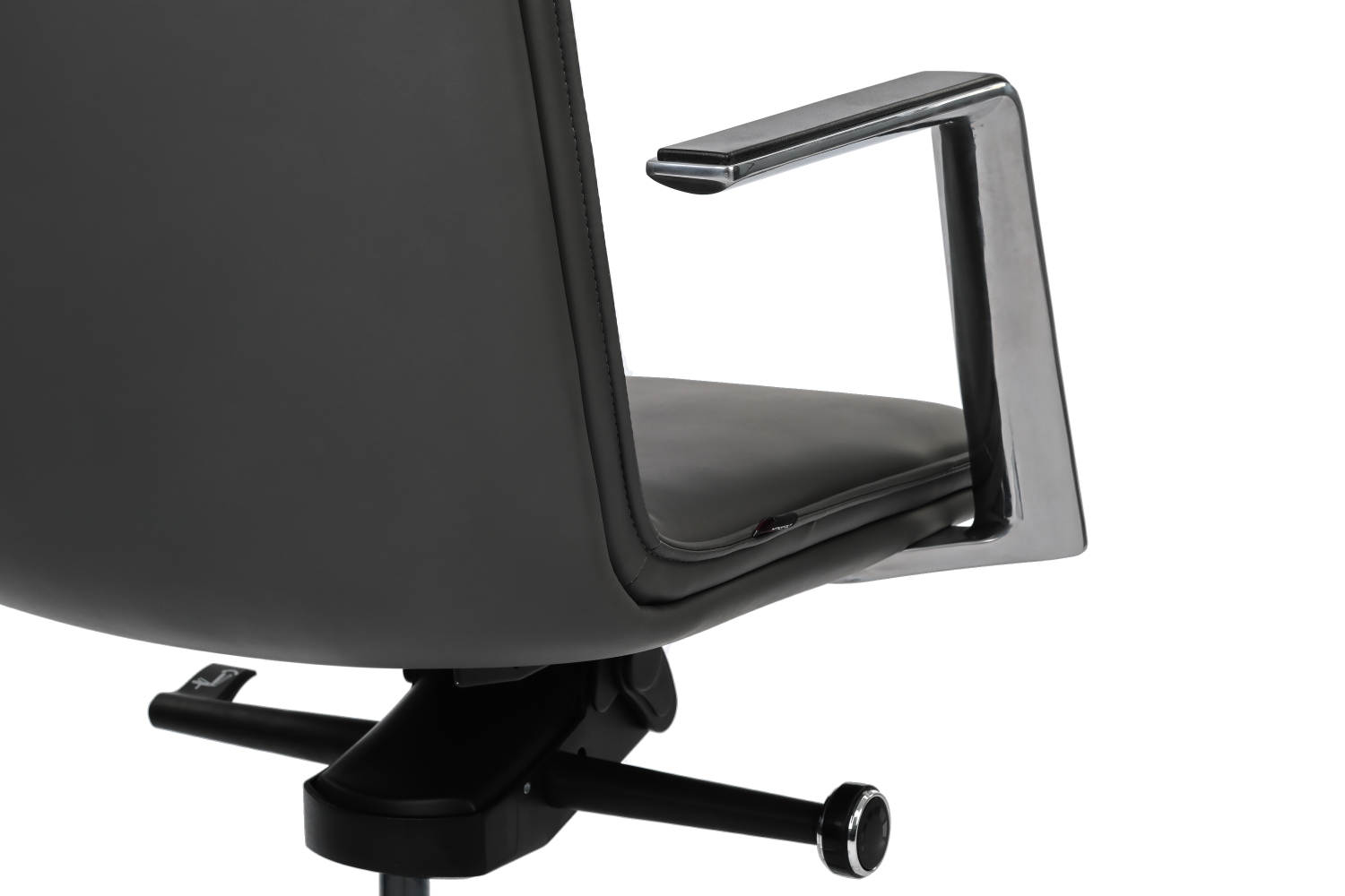 Кресло для руководителей RIVA Crown A 1819